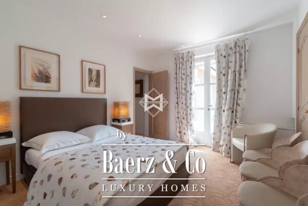 photo 13 Beautiful architect's property in a lush environment