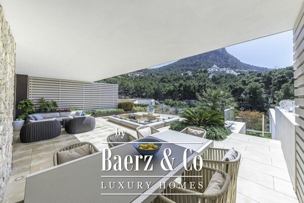 photo 13 Modern villa with privacy overlooking the Mediterranean