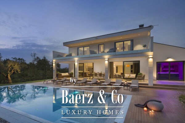 photo 29 Višnjan, a beautifully arranged villa surrounded by greenery, NKP 242 m2, on a large landscaped lot