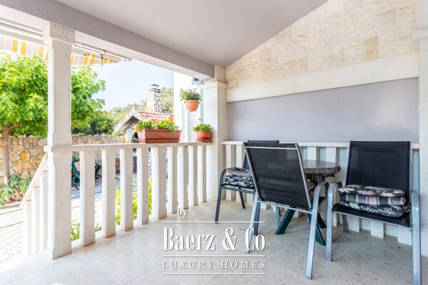 photo 11 Vinišće, house with swimming pool and 6 apartments with 1,000 m2 plot of land