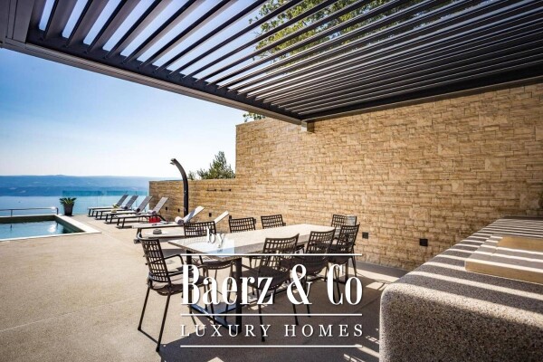 photo 10 Omis, luxury villa with pool and panoramic view