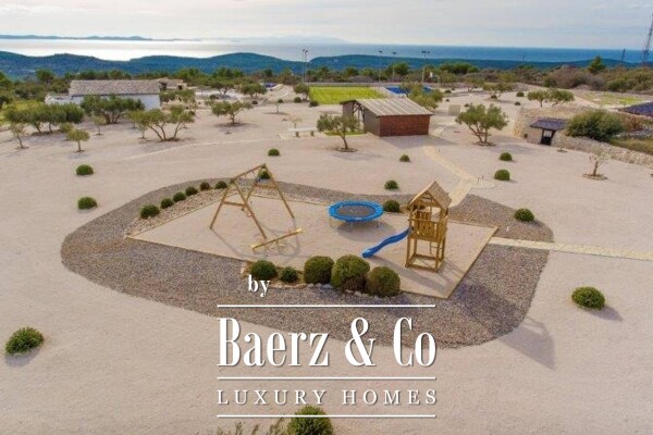 photo 18 Brač, Milna, beautifully decorated property with a wonderful view of the sea