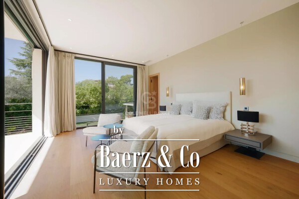 photo 9 STUNNING NEW VILLA - SECURE GATED ESTATE