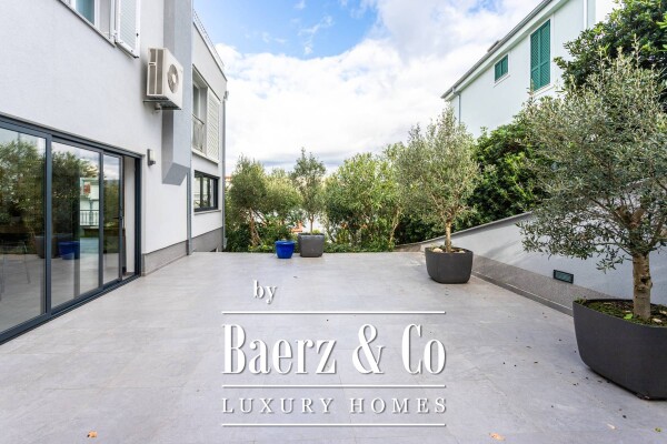 photo 37 Trogir, Okrug Gornji, beautiful villa with sea view