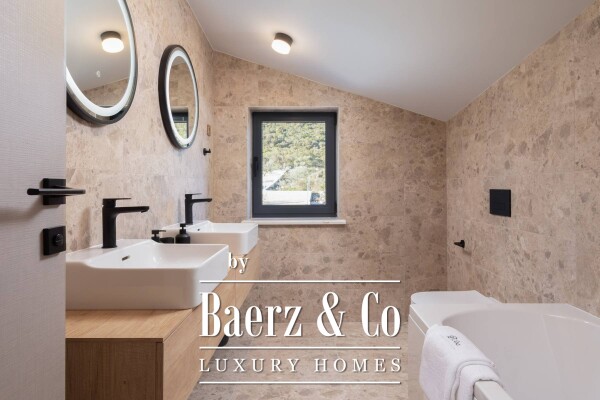 photo 53 Marina, an exceptional property near the sea