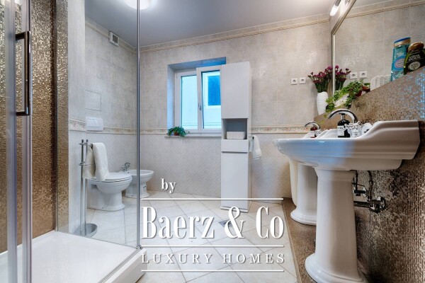 photo 11 Vis, beautiful stone villa, 1st row by the sea, unique on the market