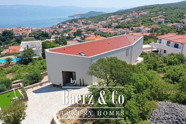 photo 7 Krk, Vrbnik, unique villa of 240 m2 on a plot of land of 800 m2