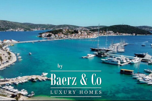 photo 1 Rogoznica, two beautiful houses in an enchanting environment, 20 meters from the sea