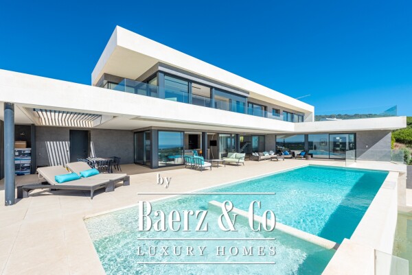 photo 1 Beautiful luxury home in Sotogrande, La Reserva - Zona M