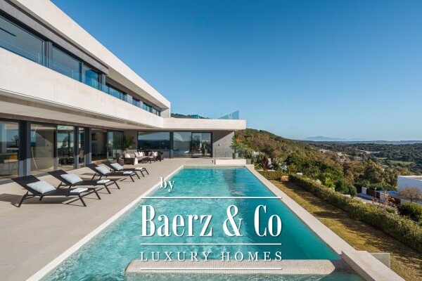 photo 3 Beautiful luxury home in Sotogrande, La Reserva - Zona M