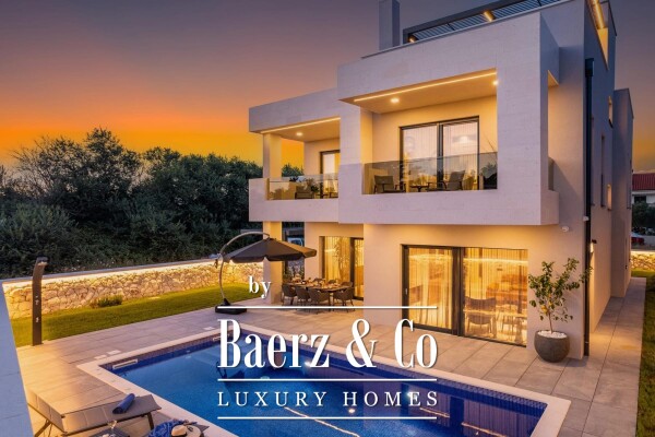 photo 1 Zadar, Privlaka, modern luxury house with swimming pool