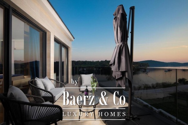 photo 23 Medulin, a beautiful villa of 350 m2, only 6 m from the sea with an fascinating view