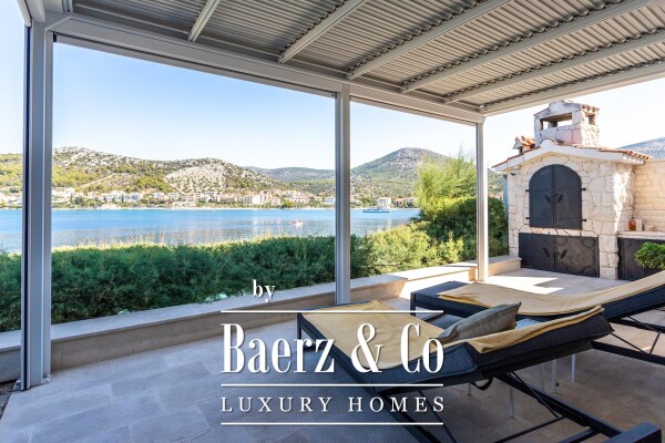 photo 5 Trogir, Seget Vranjica, beautiful house, first row to the sea