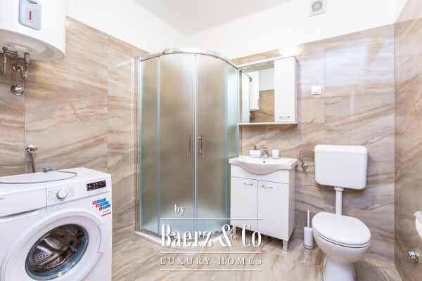 photo 58 Istria, Medulin, large detached house with 7 apartments 100 m from the sea