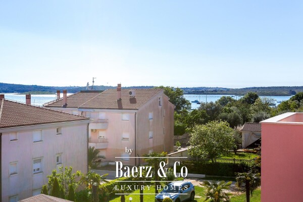 photo 60 Istria, Medulin, large detached house with 7 apartments 100 m from the sea