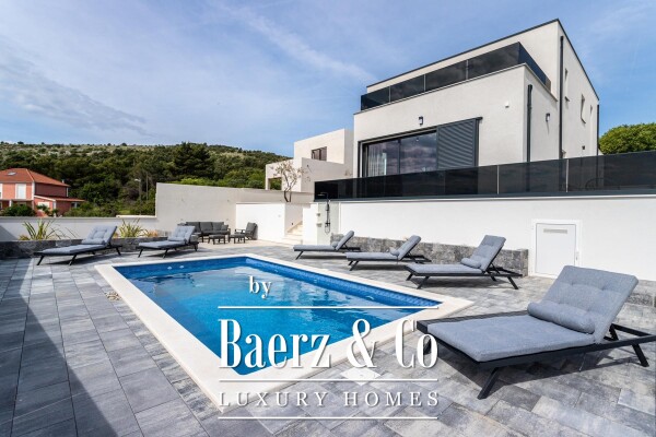 photo 5 Seget, a contemporary villa with an open sea view