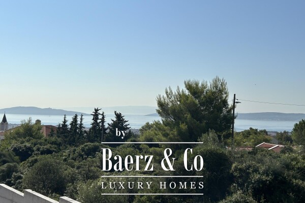 photo 14 Kaštel Novi, modern villa under construction with pool and sea view.