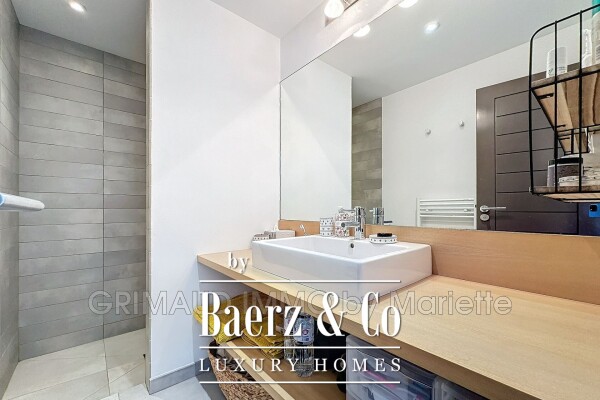 photo 19 beautiful contemporary property with open views