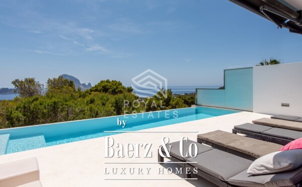 photo 1 Beautiful luxury home in Cala Carbo