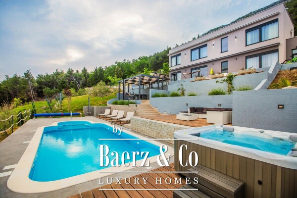 photo 3 Kaštela, Kaštel Stari, a unique villa with a magnificent view