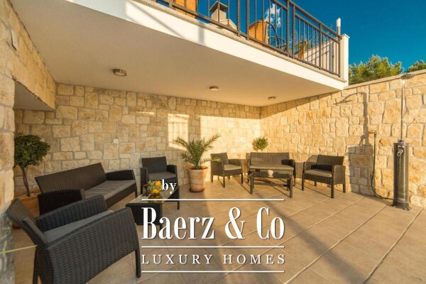 photo 5 Makarska, Veliko Brdo, beautiful apartment house with swimming pool