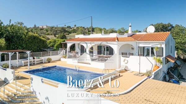 photo 14 Beautiful luxury home in Santa Bárbara de Nexe, Countryside