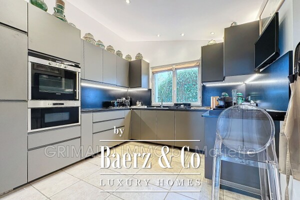 photo 8 beautiful property near the village of grimaud, 5 bedrooms,