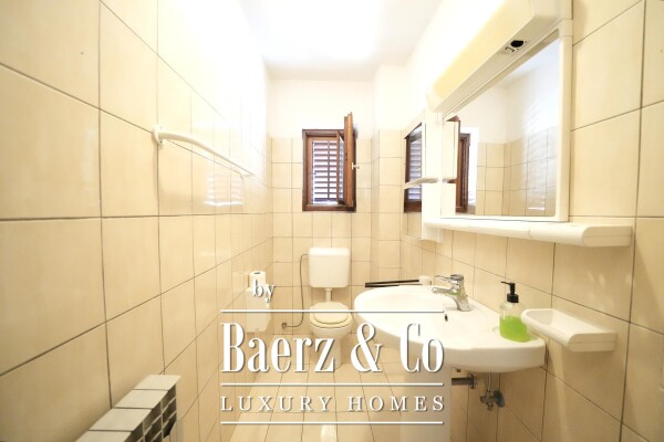 photo 9 Zadar, Diklo villa first row to the sea divided into three floors NKP 377 m2