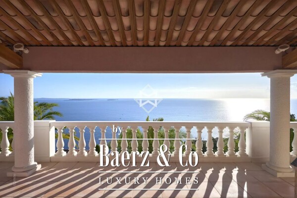 photo 6 Luxury villa with dominant sea view