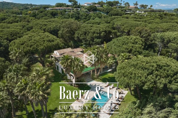 photo 3 Contemporary villa within walking distance of Pampelonne beach