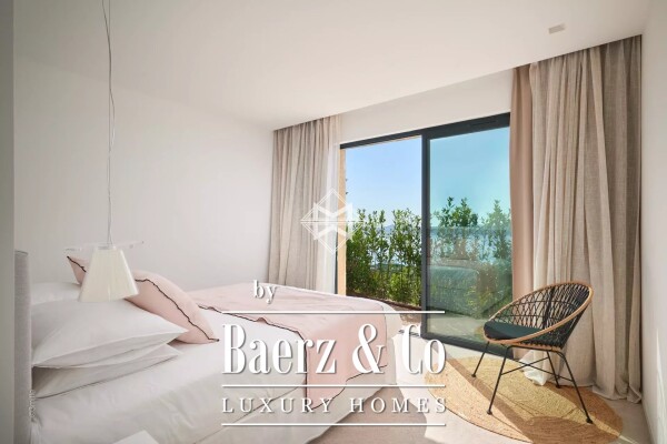 photo 13 Superb contemporary villa with panoramic sea view