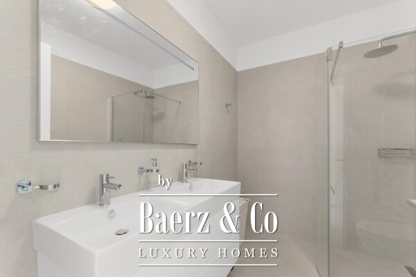 photo 9 Istria, Labinci, modern single-storey house with swimming pool and jacuzzi