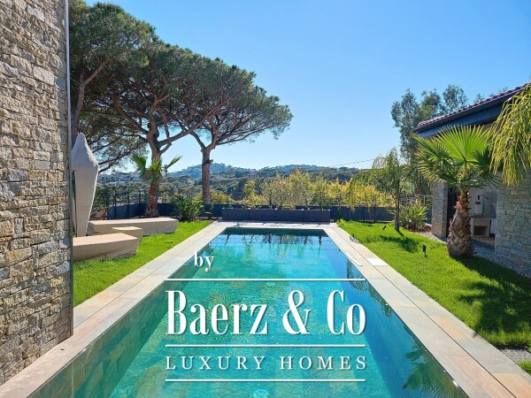 photo 11 Sea view villa with mirror pool