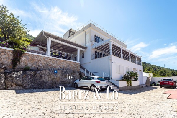 photo 23 Vis,  Attractive House with 311 m² of Living Space on a 2,027 m² Plot