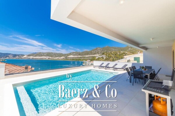 photo 6 Ploče, Rogotin, urban villa with pool and sea view