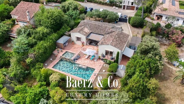 photo 2 VILLA IN A SECURE DOMAIN