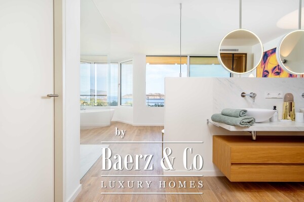 photo 16 Modern Penthouse with sea views and rooftop Pool