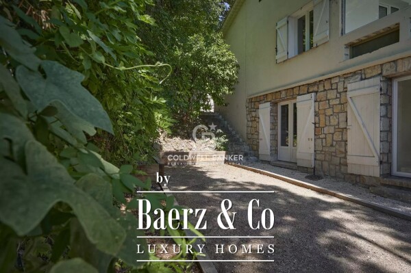 photo 7 CHARMING 5 BEDROOMS VILLA TO RENT