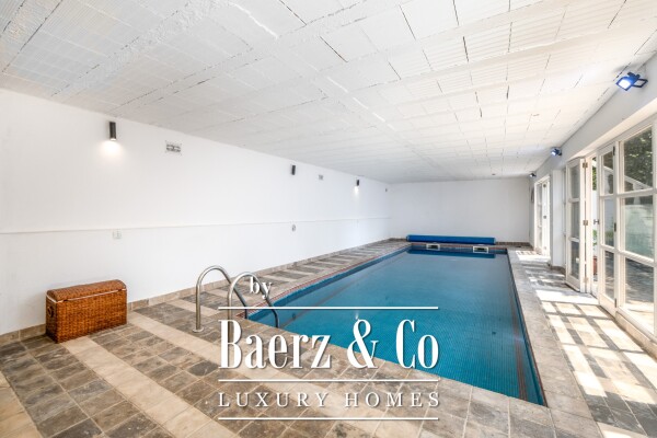 photo 28 5 bedroom villa with swimming pool in the historic area of Parede