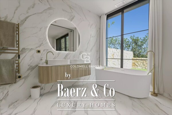 photo 17 Stone and renovated villa located in Valbonne