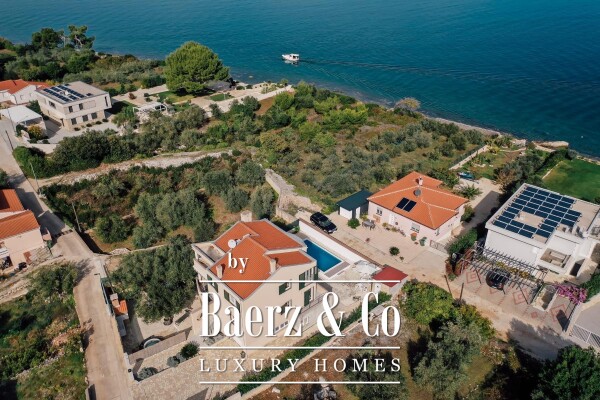 photo 8 Island of Ugljan, Sutomišćica, house with swimming pool and sea view