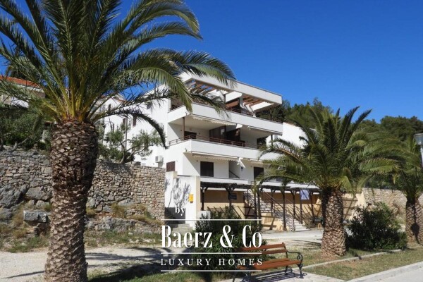 photo 2 Brač, Milna, house with six apartments, first row to the sea