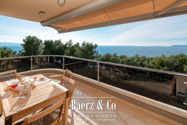 photo 20 Podstrana, luxury four bedroom apartment with a beautiful sea view and 2 garages