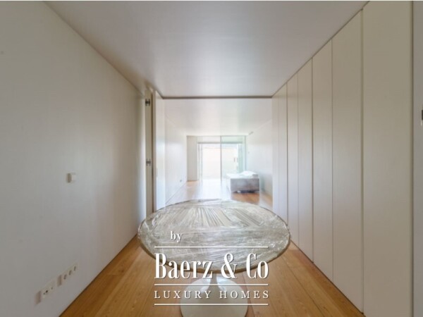 photo 14 One Bedroom apartments plus 1 on Av. July 24 in a building with signature of Arq. Aires Mateus