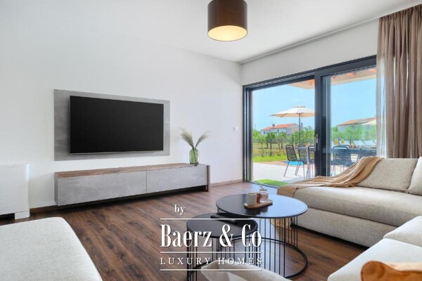 photo 14 Istria, Svetvinčenat, modern luxury villa with a heated swimming pool