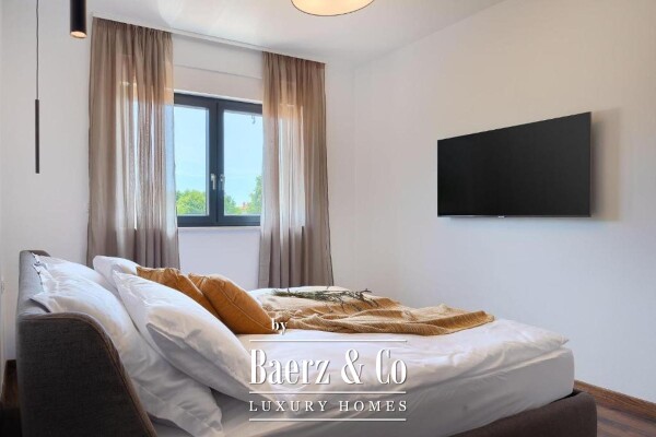 photo 19 Istria, Svetvinčenat, modern luxury villa with a heated swimming pool