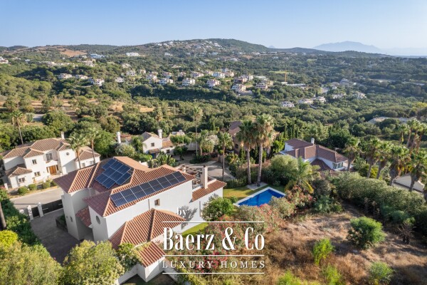 photo 2 Beautiful luxury home in Sotogrande, Sotogrande Alto - Zona F