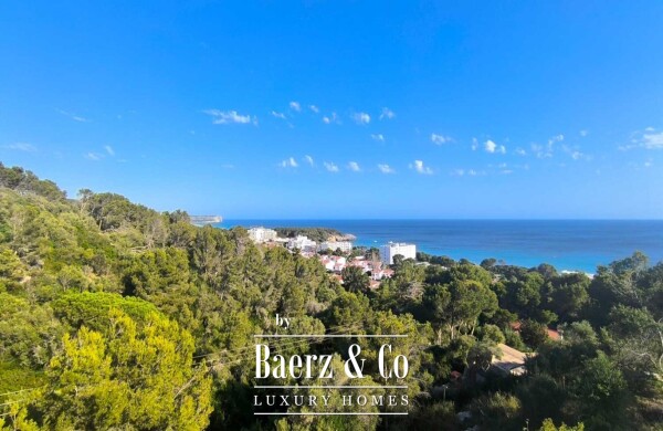 photo 3 EXCLUSIVE MEDITERRANEAN VILLA WITH HEATED SWIMMING POOL, TOURIST LICENCE AND SPECTACULAR SEA VIEWS IN SANTO TOMÁS, MENORCA