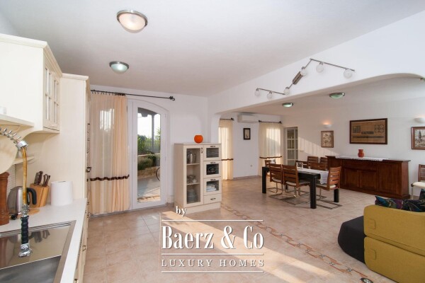 photo 11 Brač, Mirca, beautiful detached stone house with swimming pool