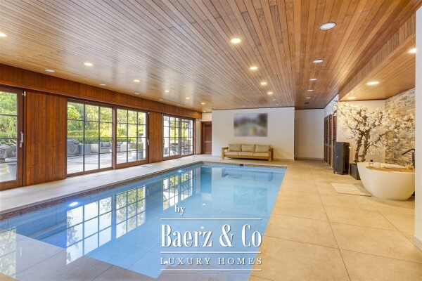 photo 26 Stijlvolle villa met binnen zwembad!